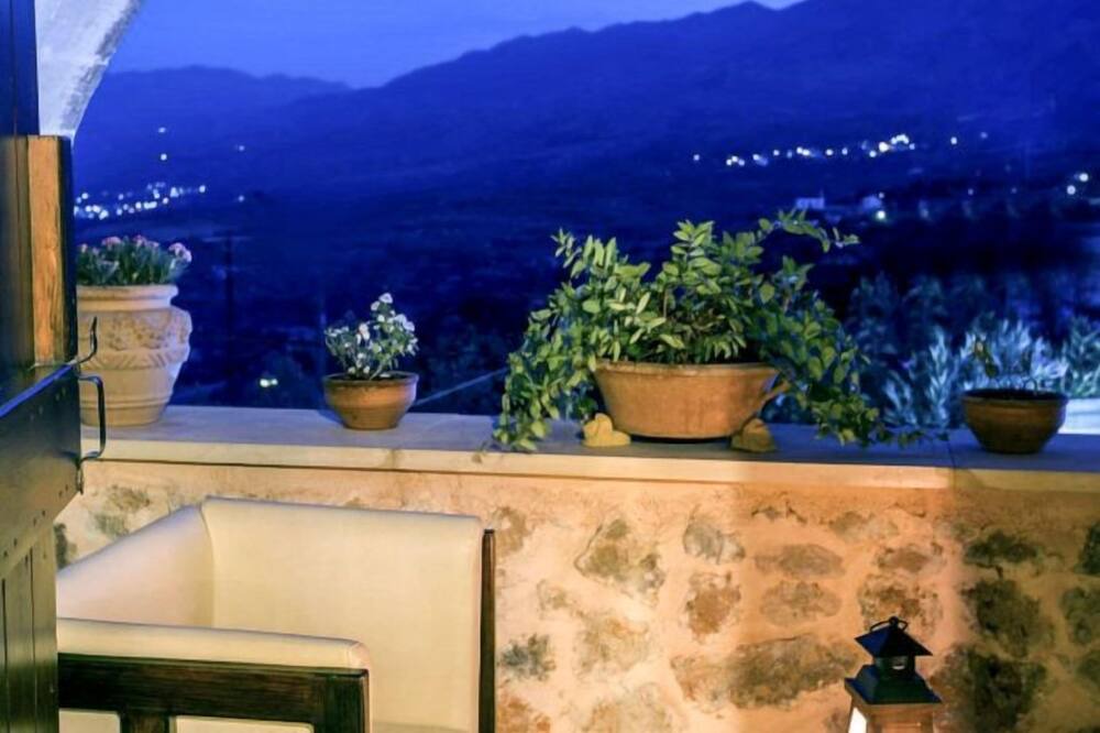 Photo of Patio Balcony in Samonas