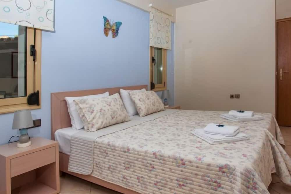 Photo of Bedroom in Roussospiti