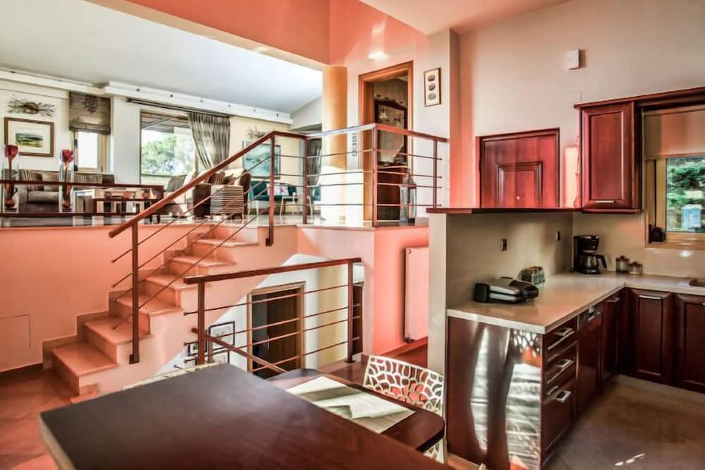 Photo of Bedroom in Roussospiti