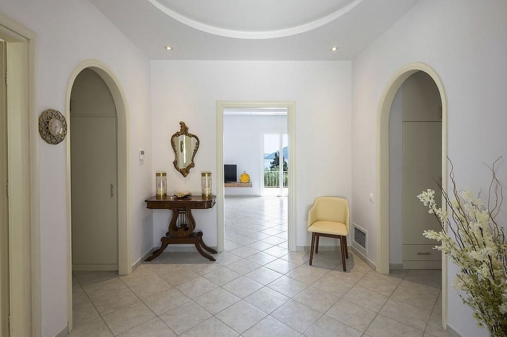 Photo of Livingroom in Perama