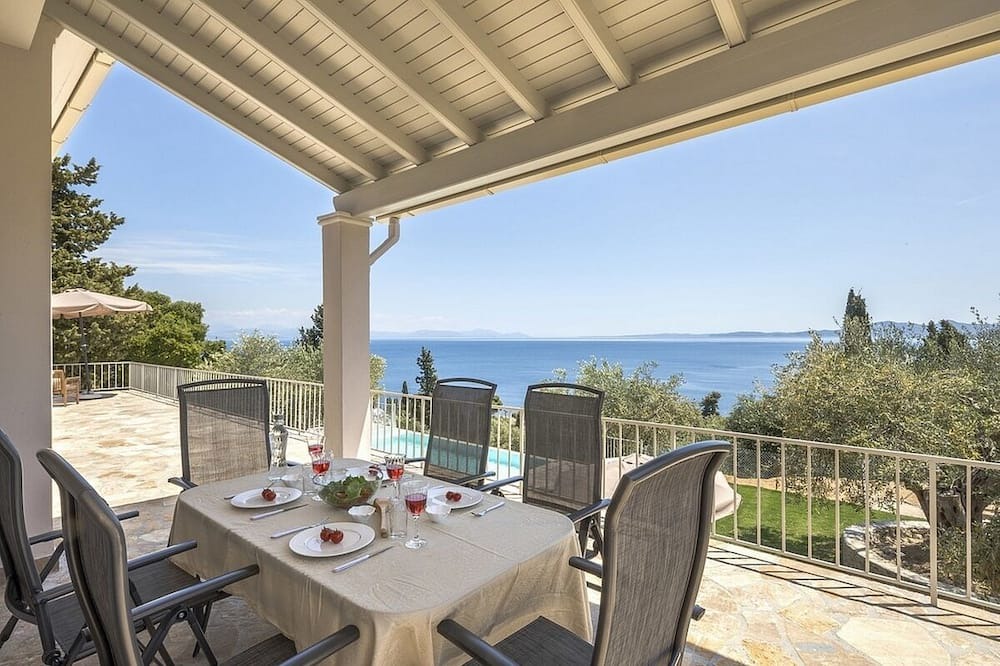 Photo of Patio Balcony in Perama