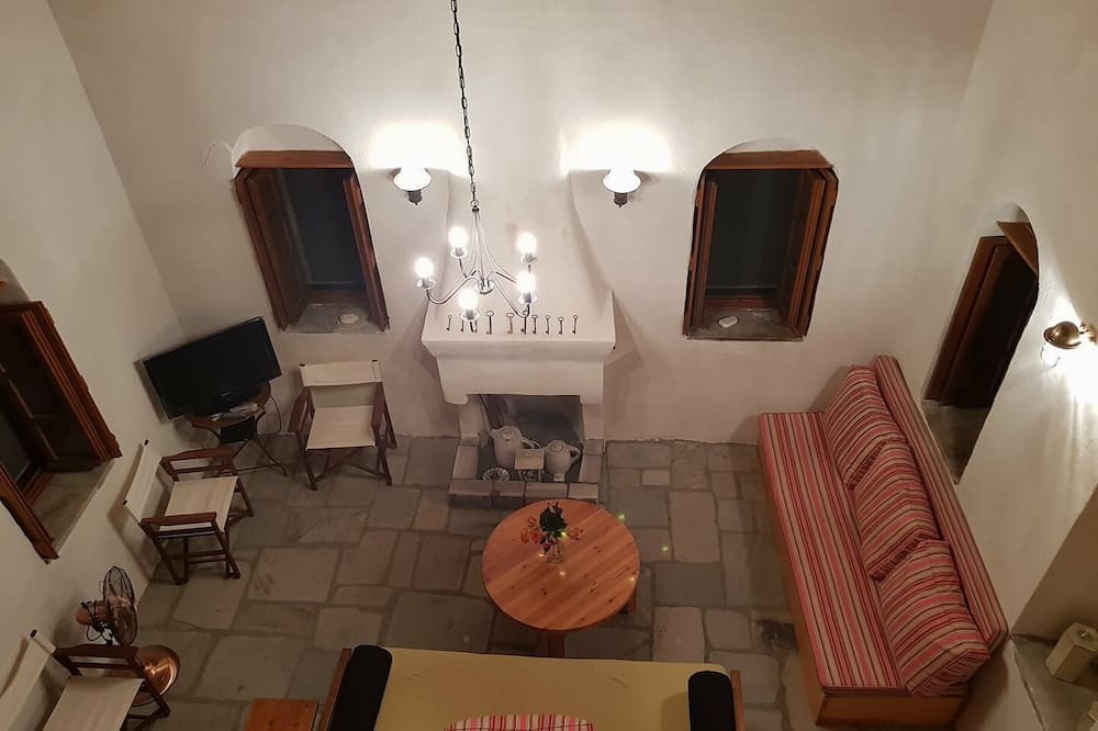 Photo of Livingroom in Logothetianika