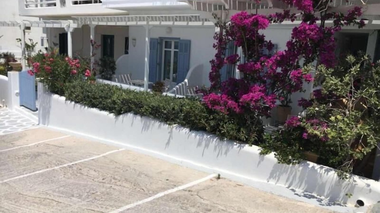 Photo of Outdoor in Adamas