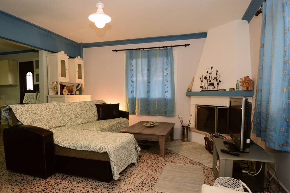 Photo of Livingroom in Evrostina