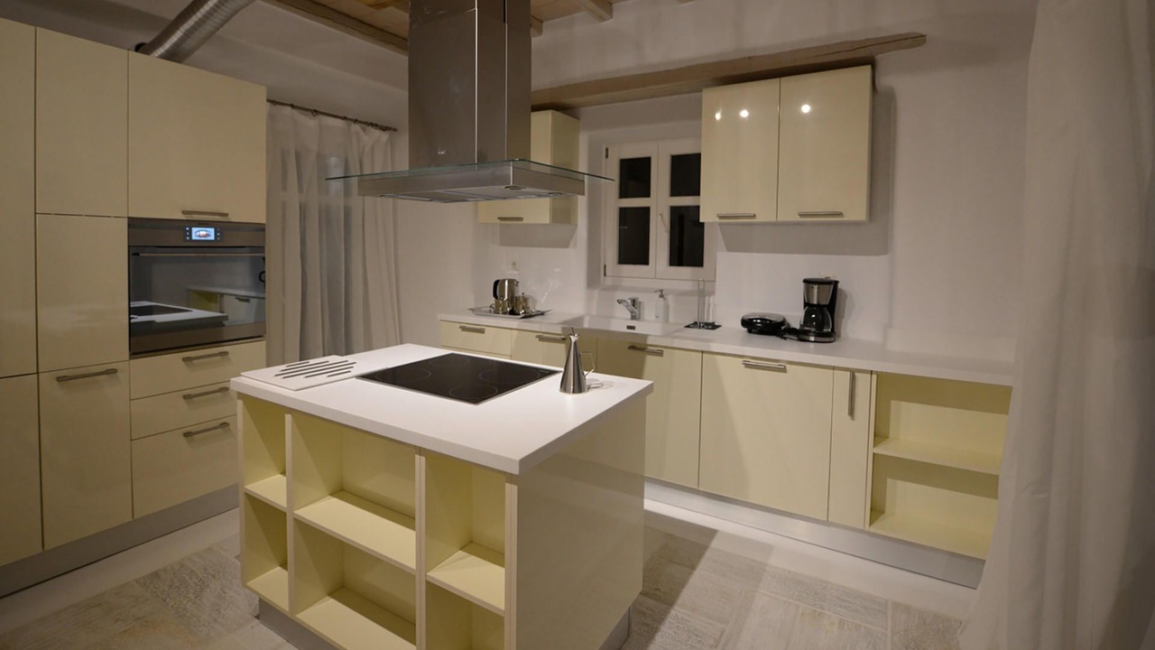 Photo of Kitchen in Tourlos