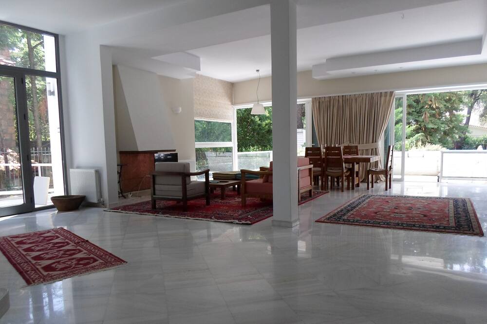 Photo of Livingroom in Ekali