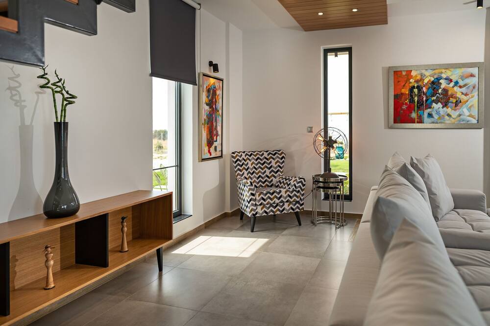 Photo of Livingroom in Adele