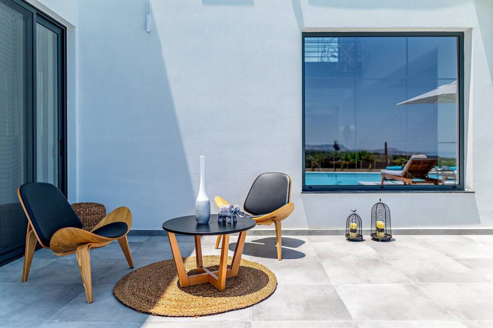 Photo of Patio Balcony in Adele