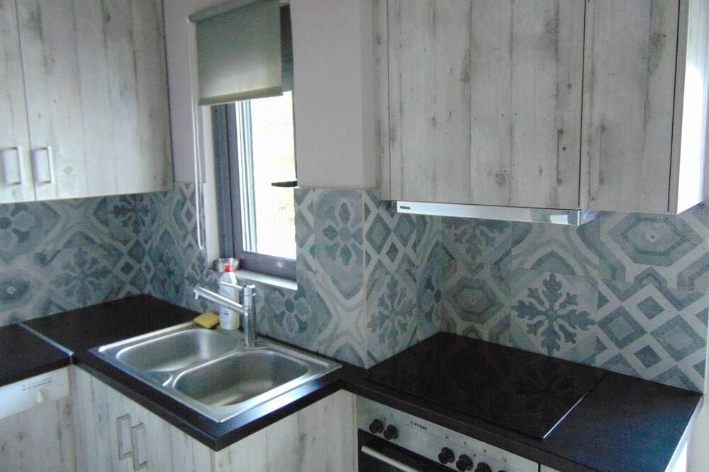 Photo of Kitchen in Alimos