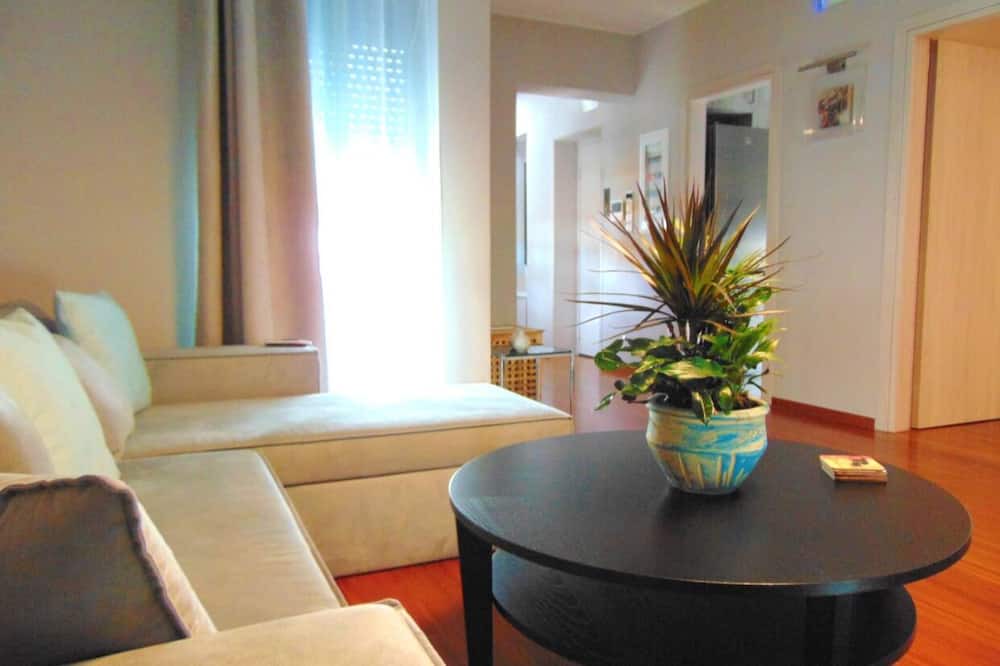 Photo of Bedroom in Alimos