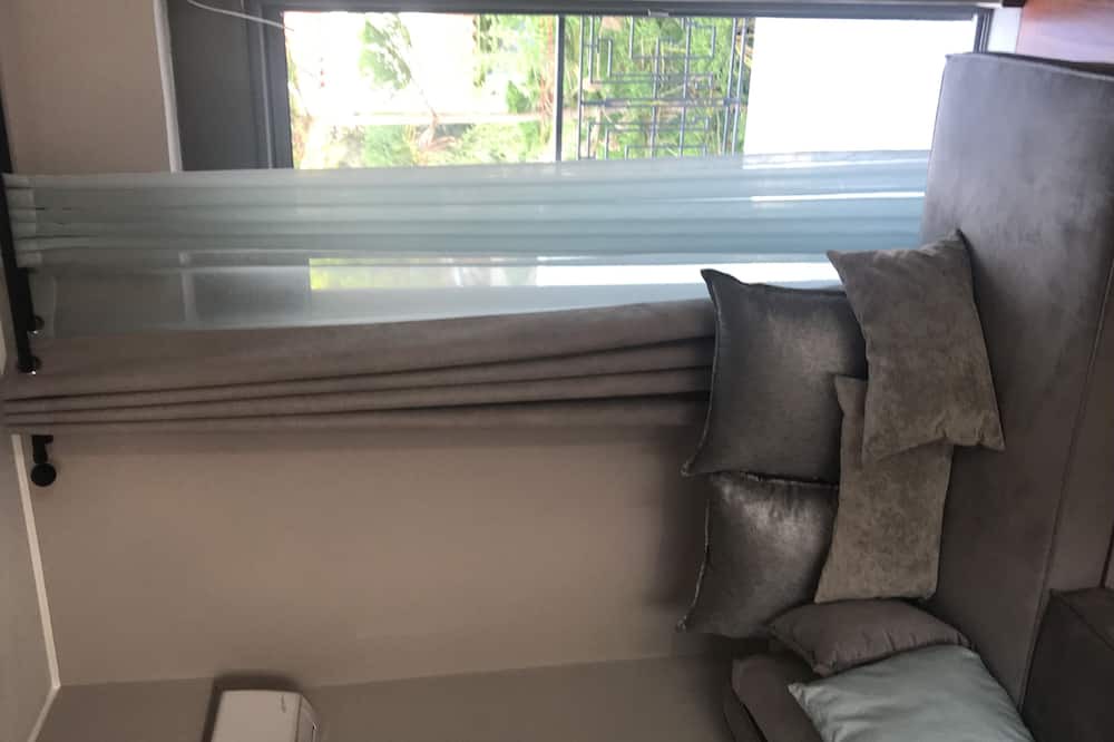 Photo of Bedroom in Alimos