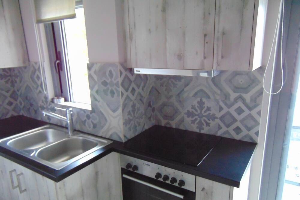 Photo of Kitchen in Alimos