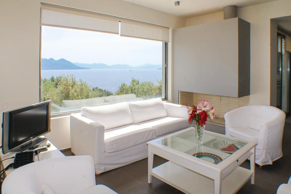 Photo of Bedroom in Kontos