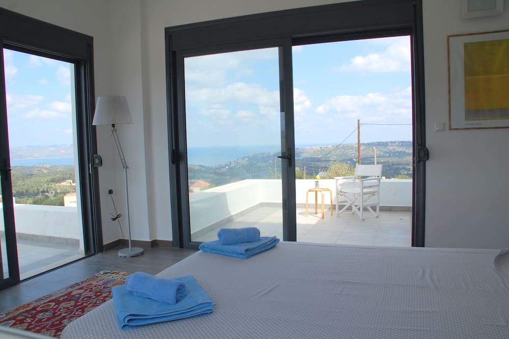 Photo of Bedroom in Douliana