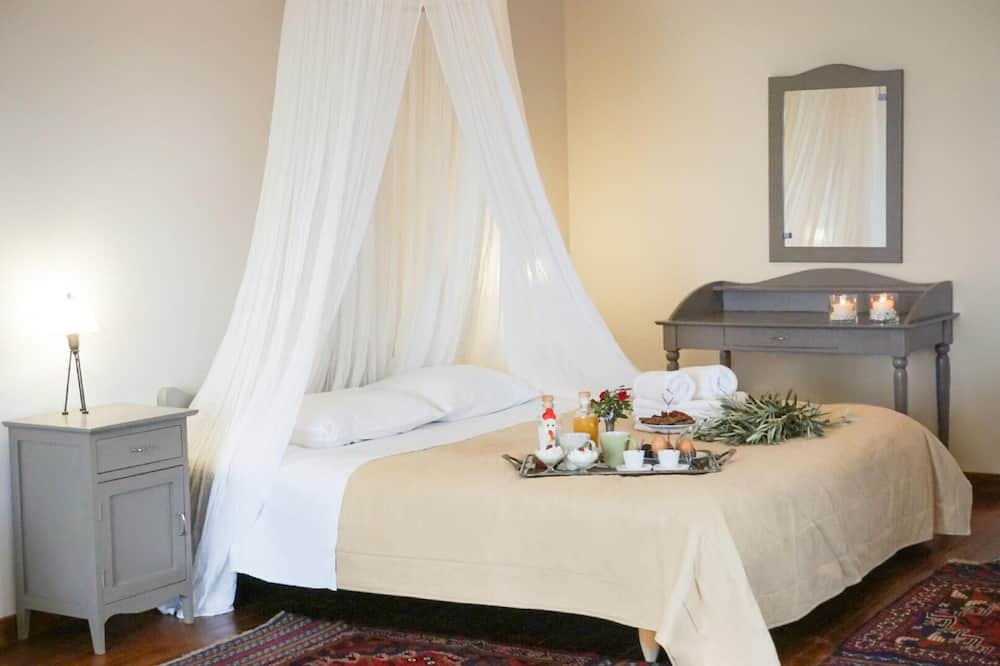 Photo of Bedroom in Papa Nero