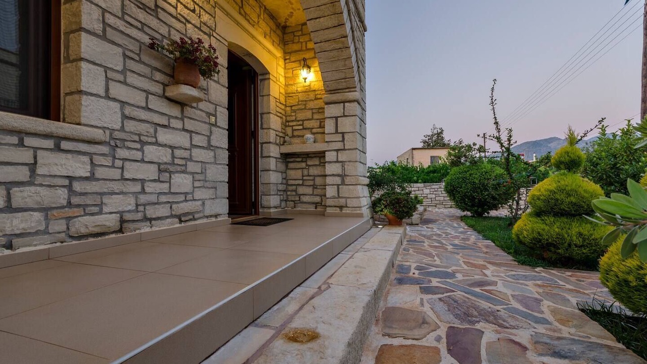Photo of Outdoor in Margarites