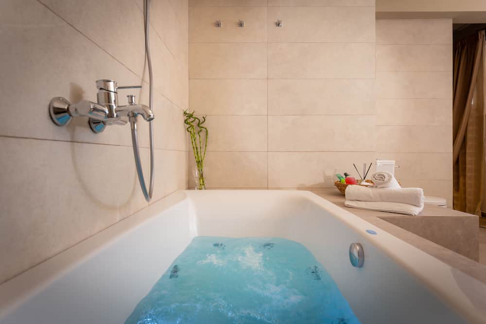 Photo of Bathroom in Ipsos