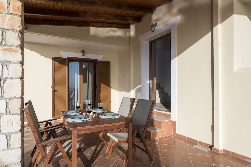 Photo of Patio Balcony in Livadi