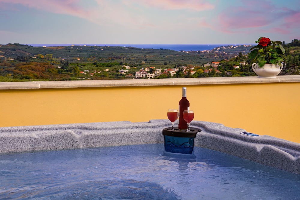 Photo of Outdoor in Maheri
