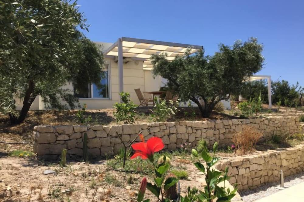 Photo of Outdoor in Plakalona