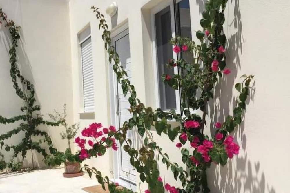 Photo of Outdoor in Plakalona