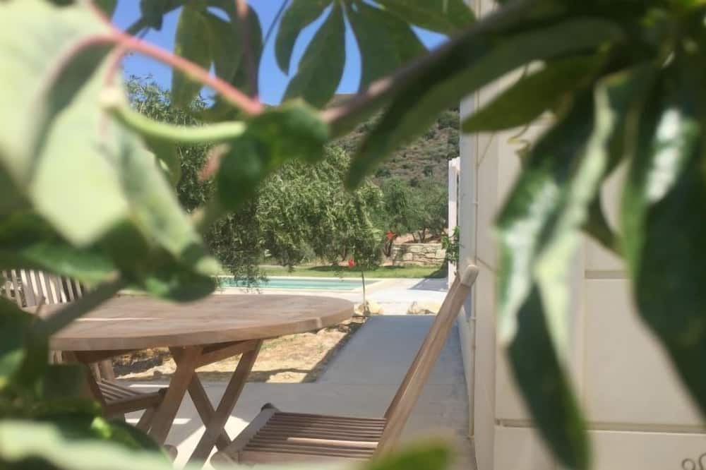 Photo of Outdoor in Plakalona
