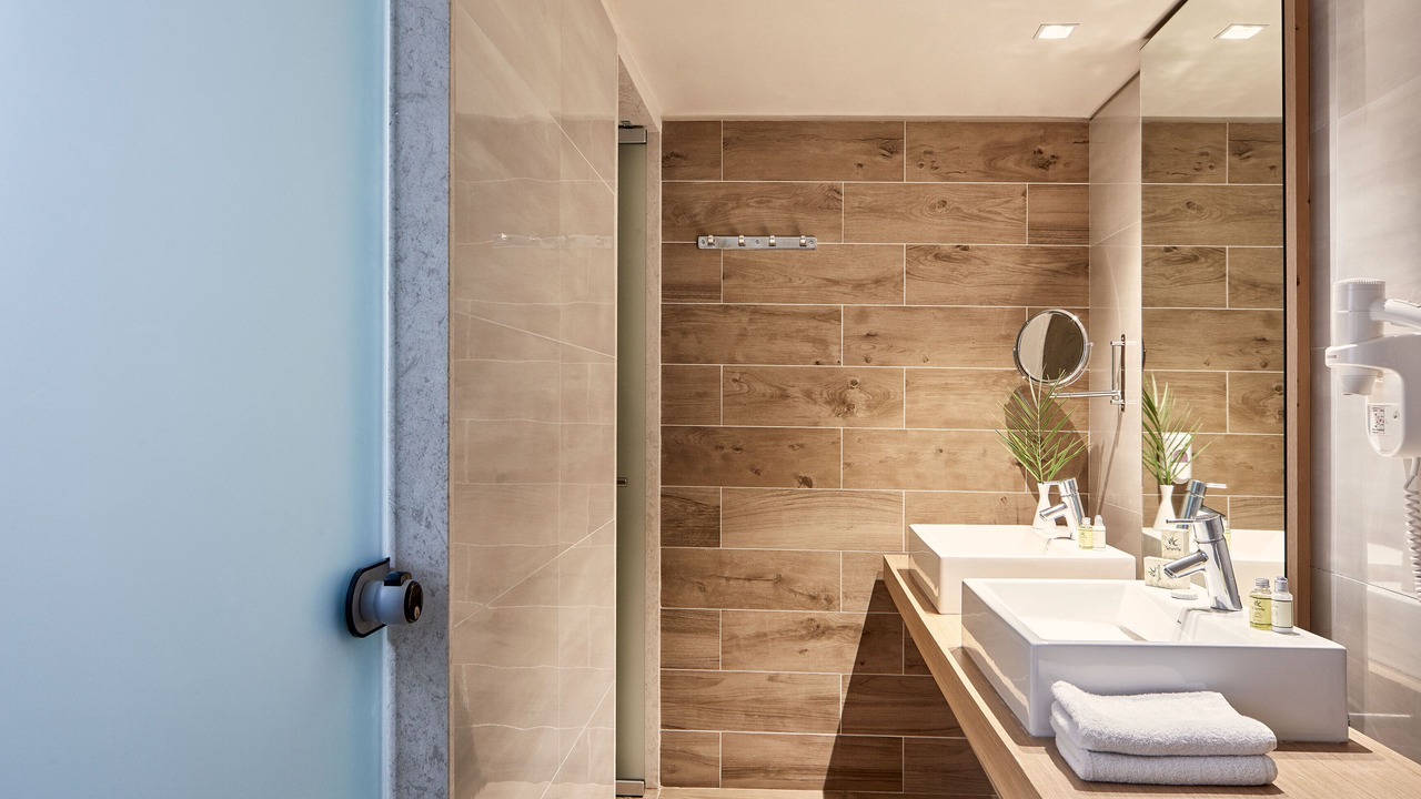 Photo of Bathroom in Makry Gialos