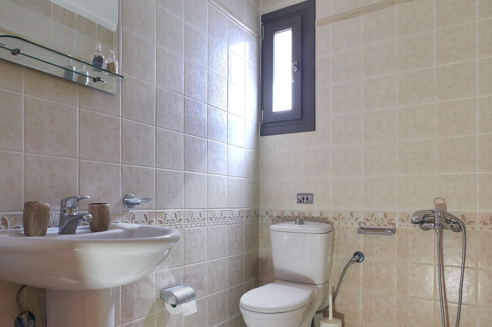 Photo of Bathroom in Koundouros