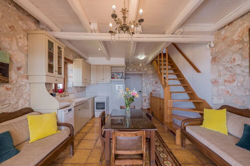 Photo of Livingroom in Varvara