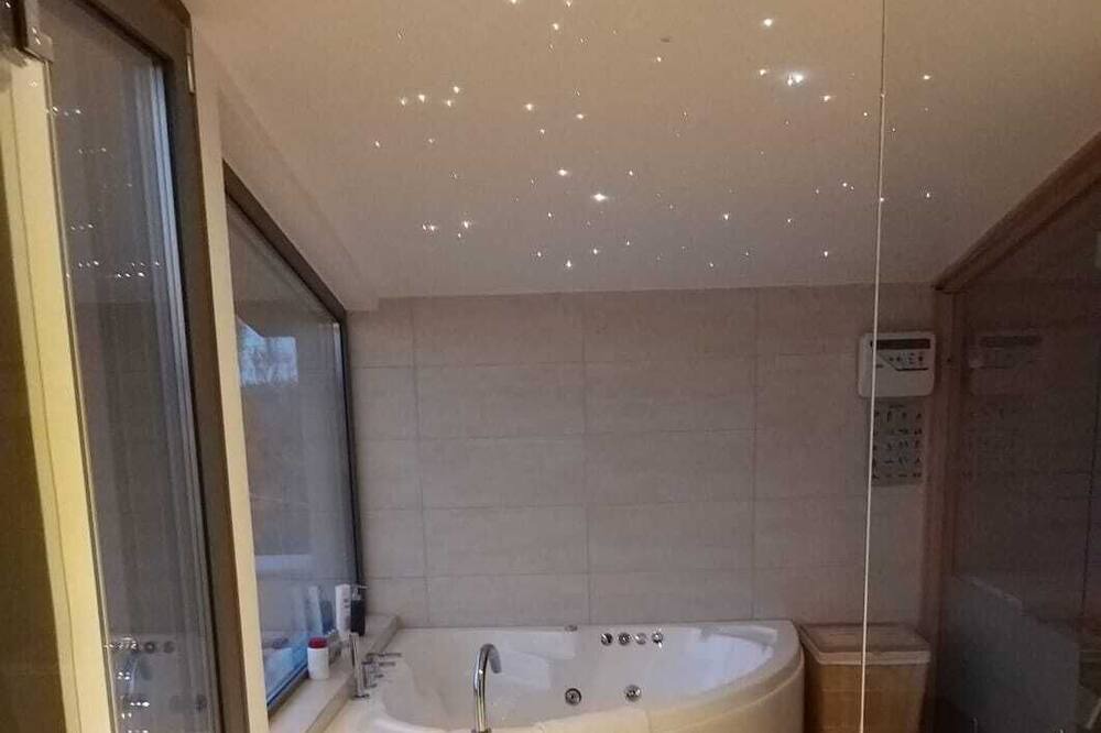 Photo of Bathroom in Nea Makri