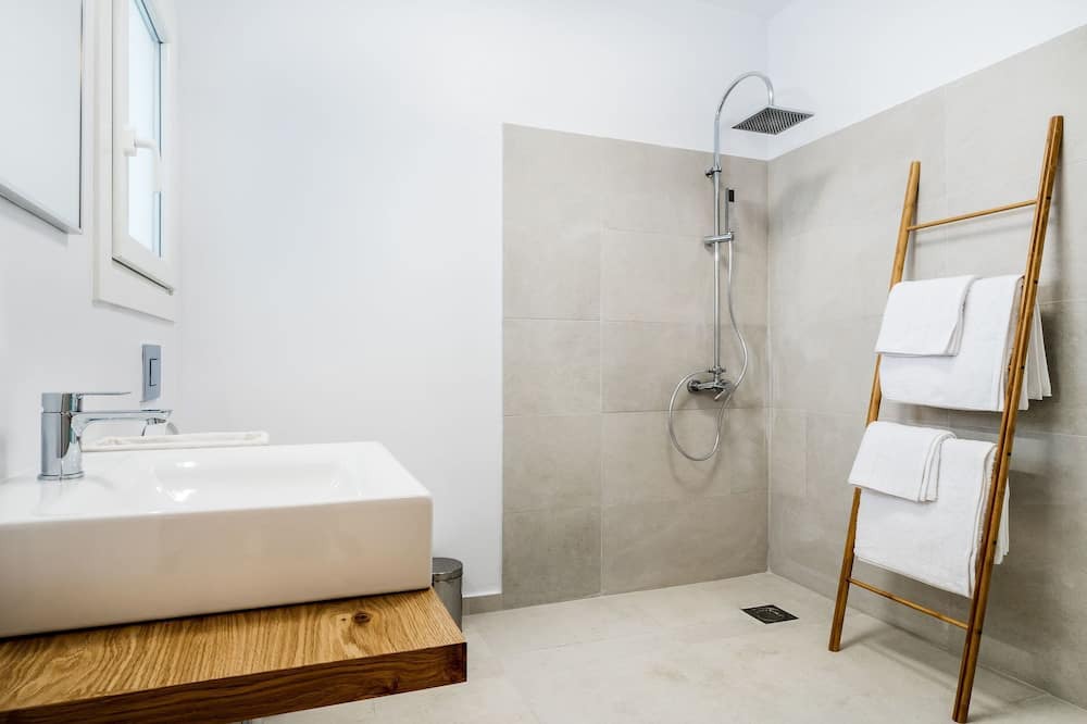 Photo of Bathroom in Agios Spyridon Corfu