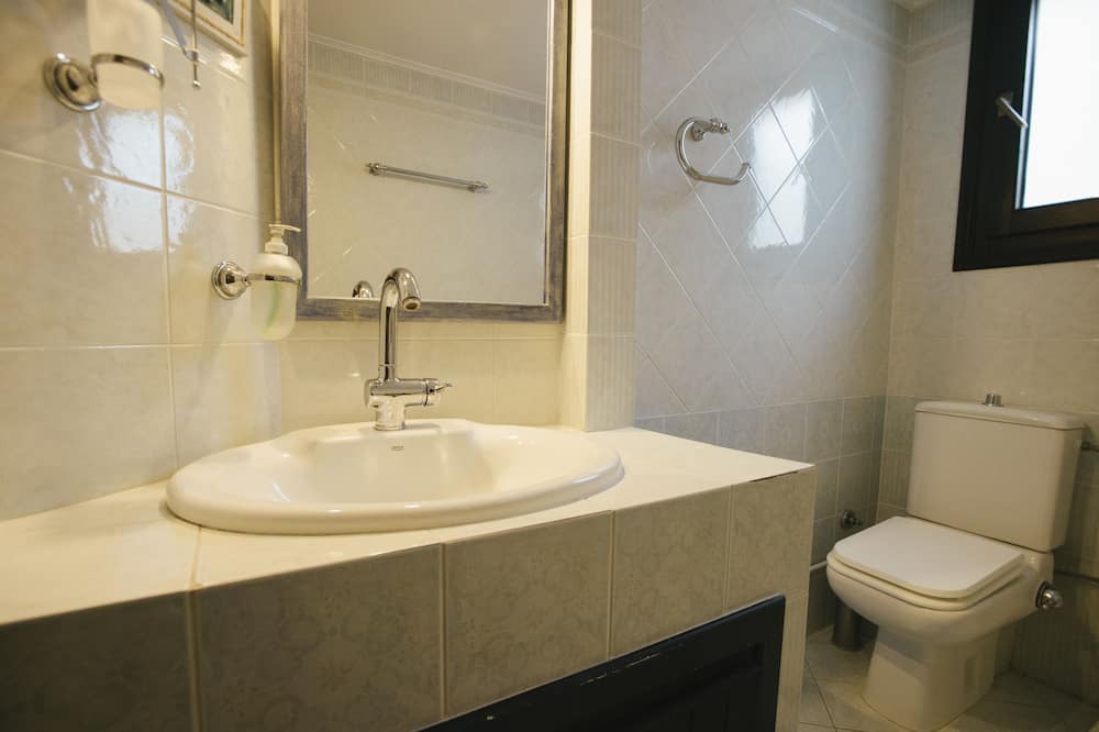 Photo of Bathroom in Afissos
