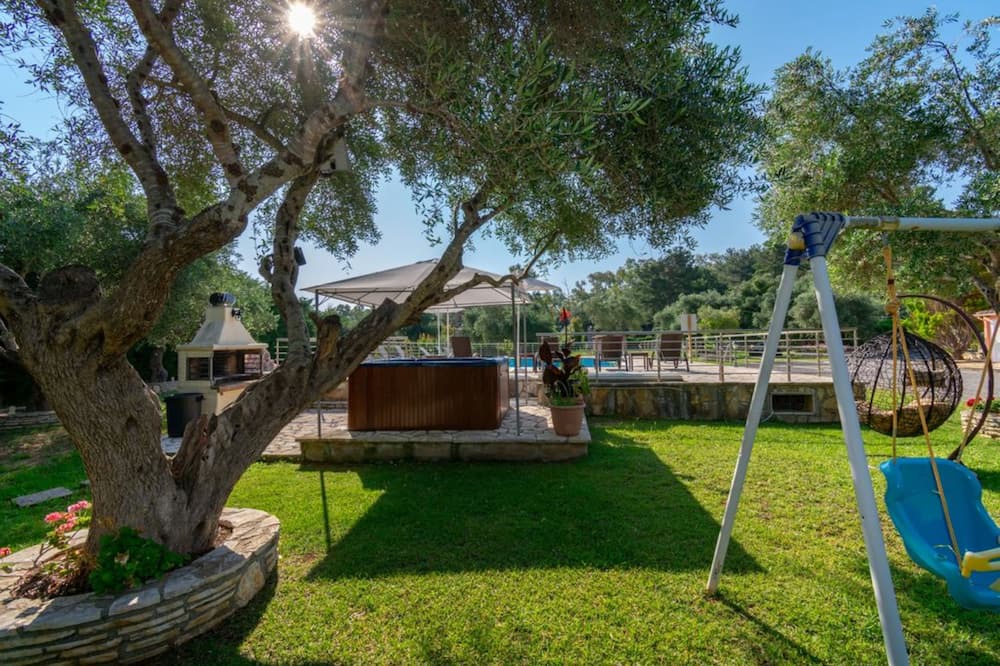 Photo of Outdoor in Dassia