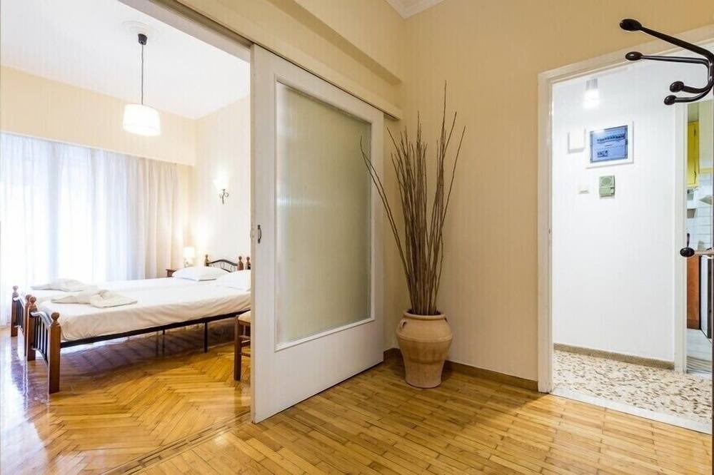 Photo of Bedroom in Platia Viktorias