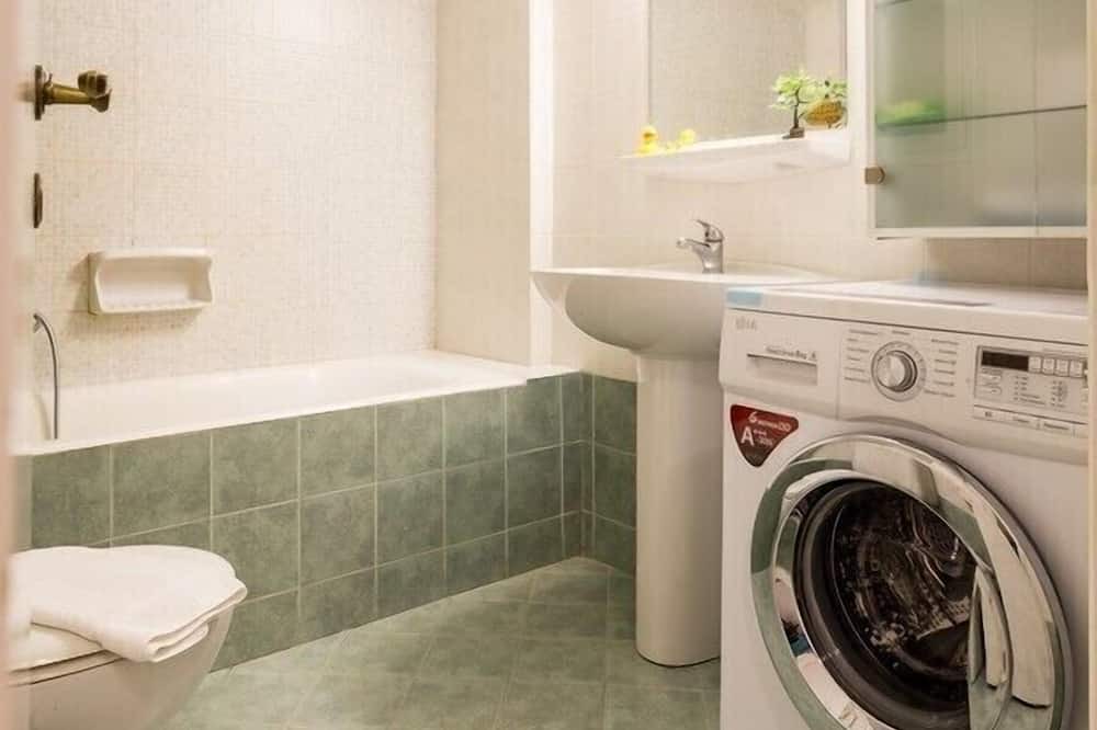 Photo of Bathroom in Platia Viktorias