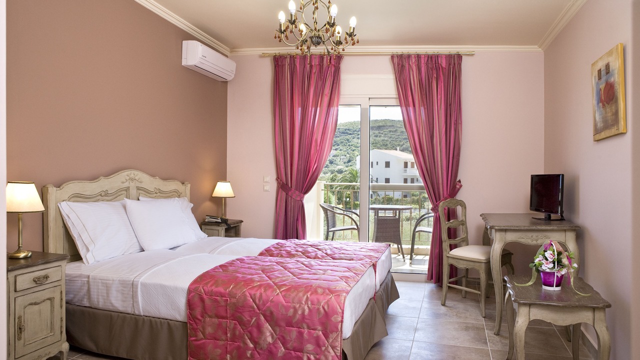 Photo of Bedroom in Kateleios