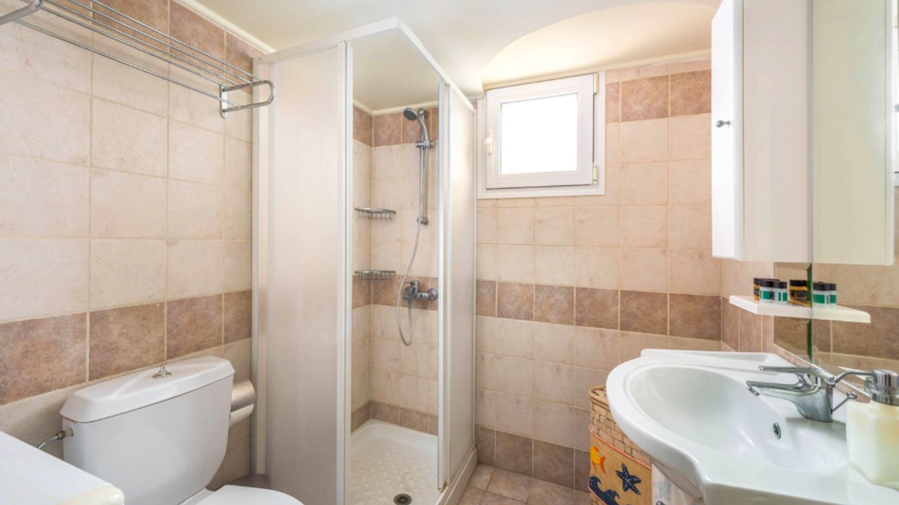 Photo of Bathroom in Gennadi