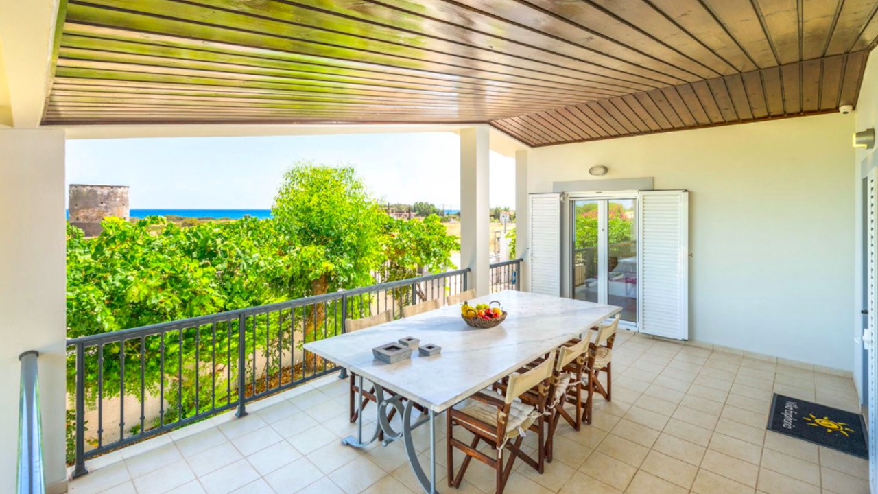 Photo of Patio Balcony in Gennadi