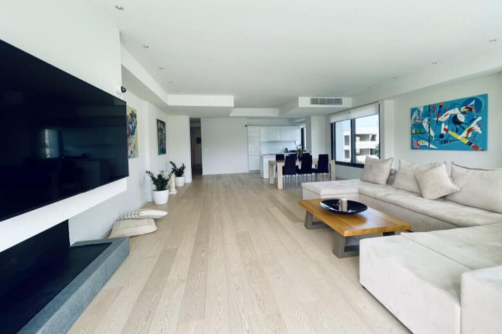 Photo of Livingroom in Elliniko