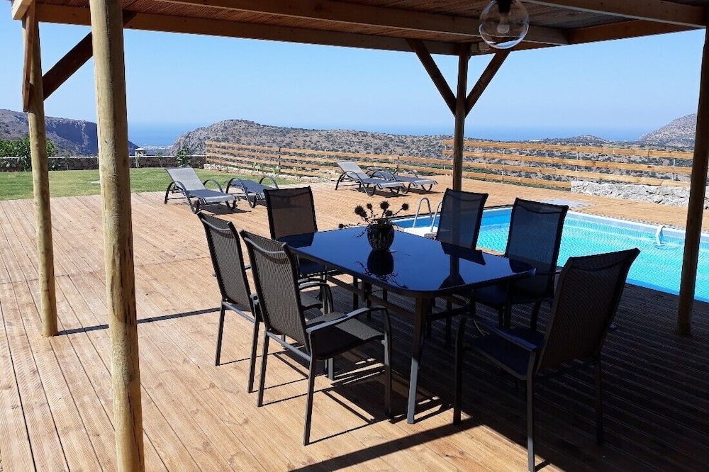 Photo of Patio Balcony in Skotino