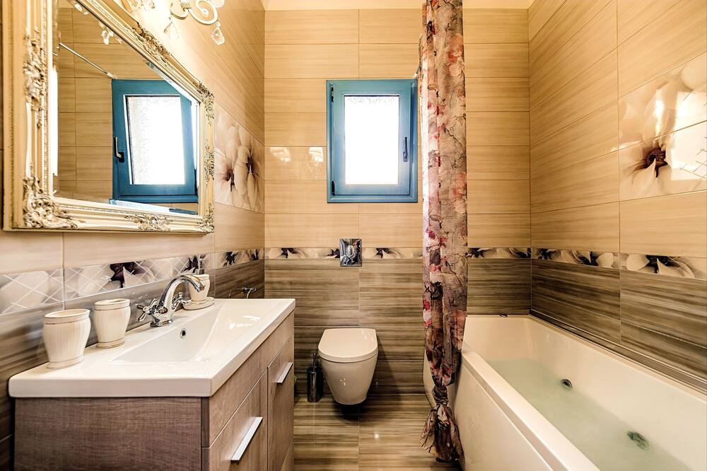 Photo of Bathroom in Lindos