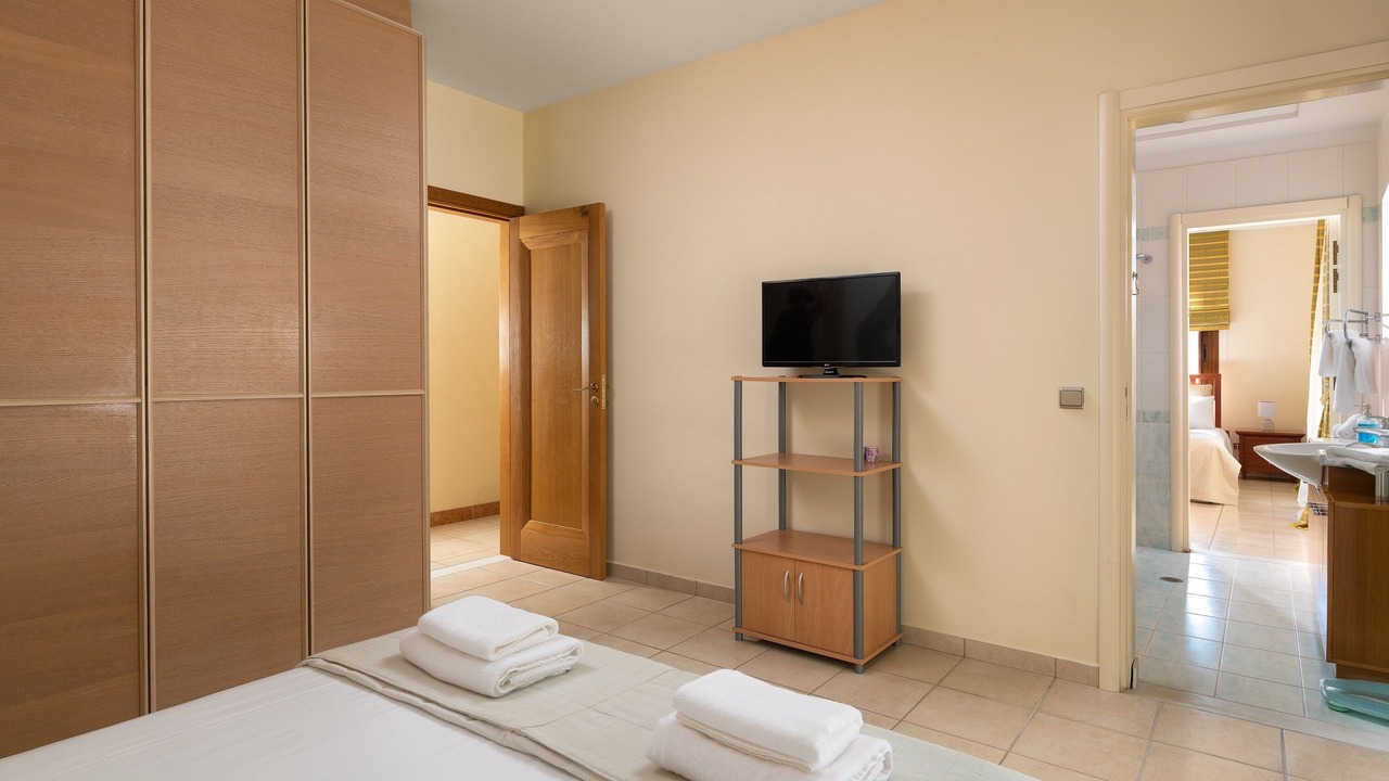 Photo of Bedroom in Asgourou