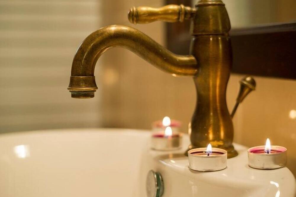 Photo of Bathroom in Maza
