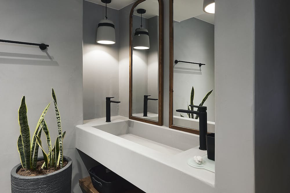 Photo of Bathroom in Almyros
