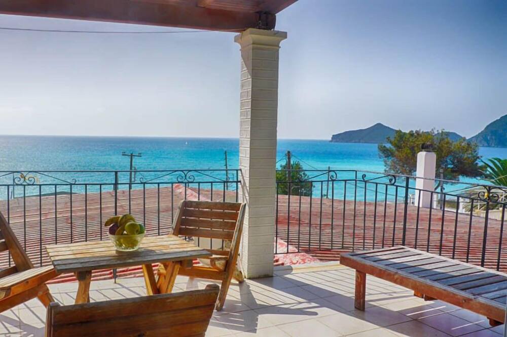 Photo of Patio Balcony in Agios Georgios Pagon