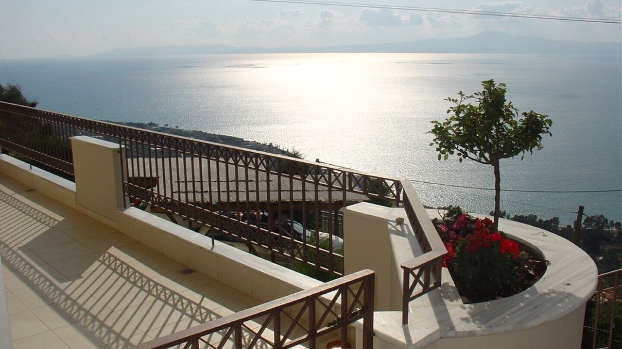 Photo of Outdoor in Diasella