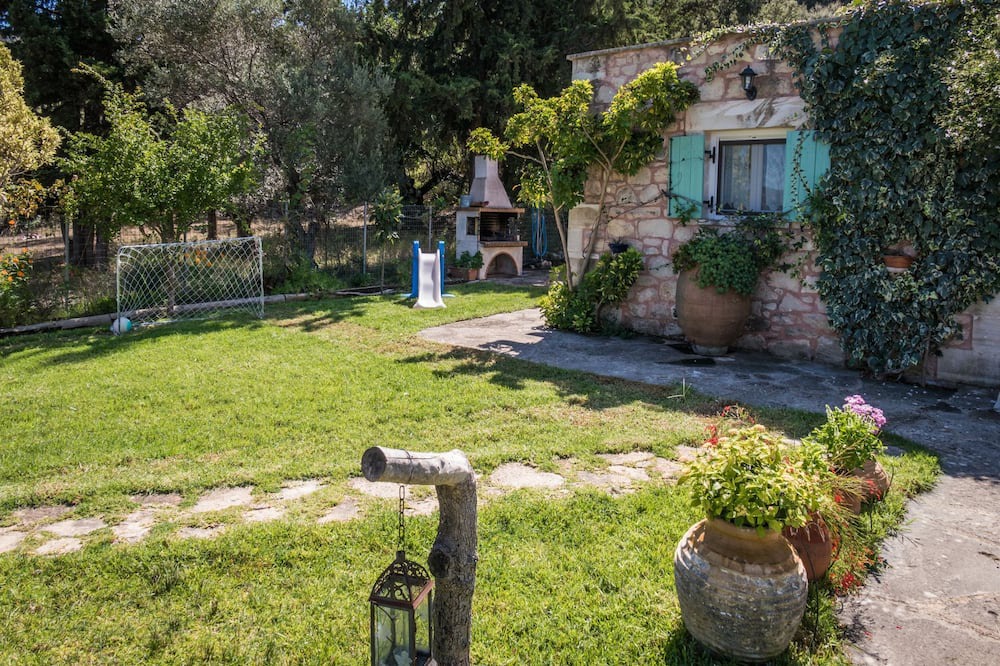 Photo of Outdoor in Maza