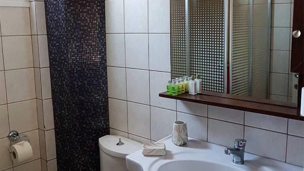 Photo of Bathroom in Elia Nikitis