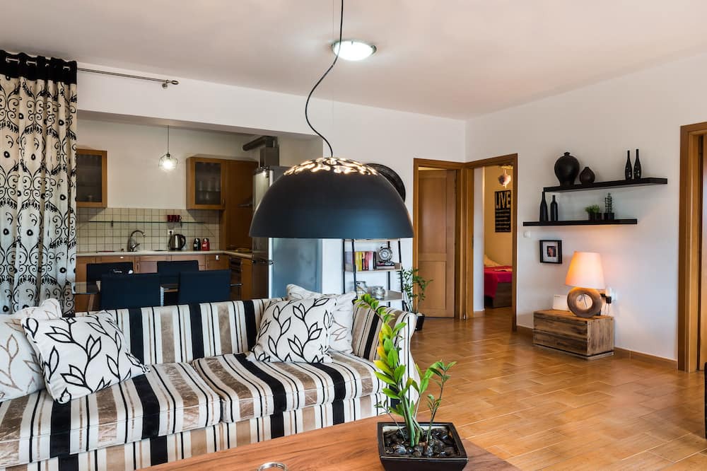 Photo of Livingroom in Makrys Tichos