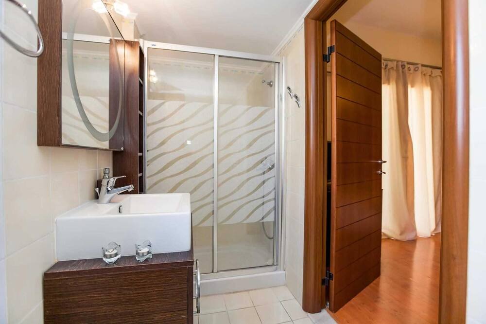 Photo of Bathroom in Asgourou